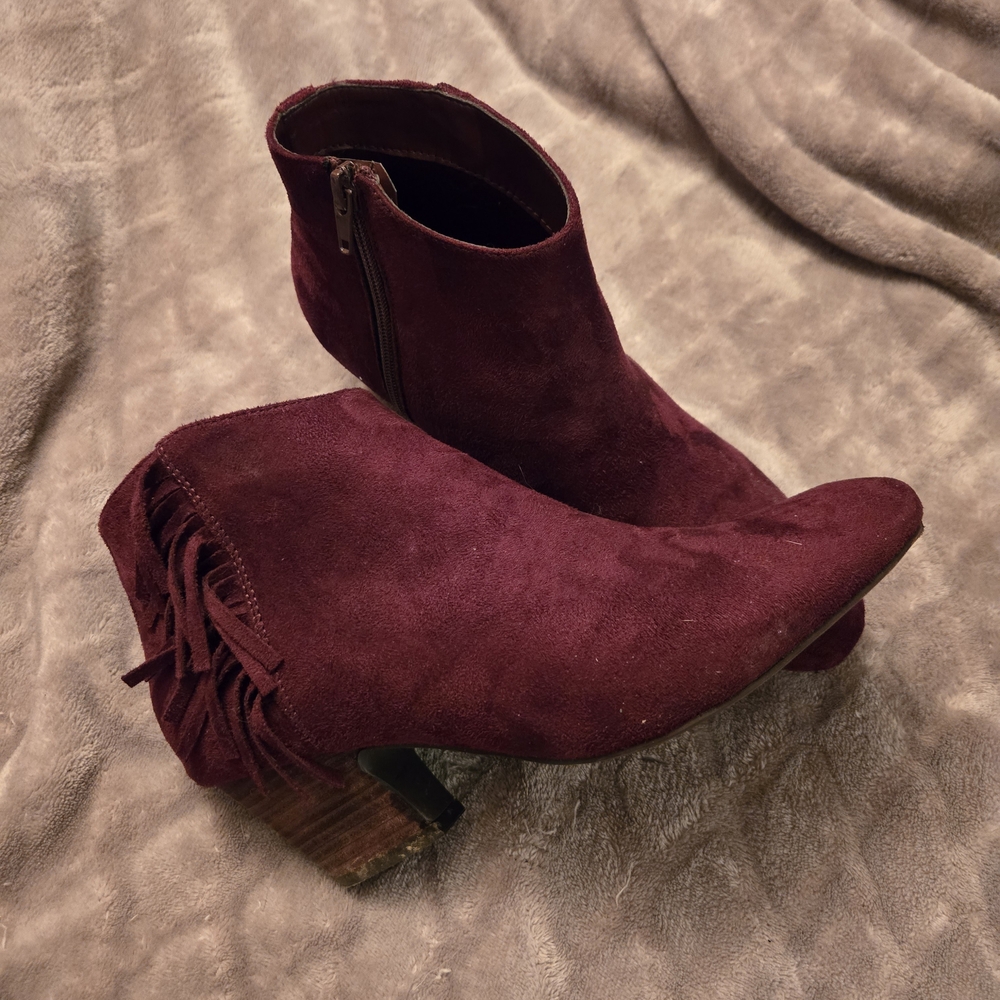 Chic Burgundy Suede Ankle Booties